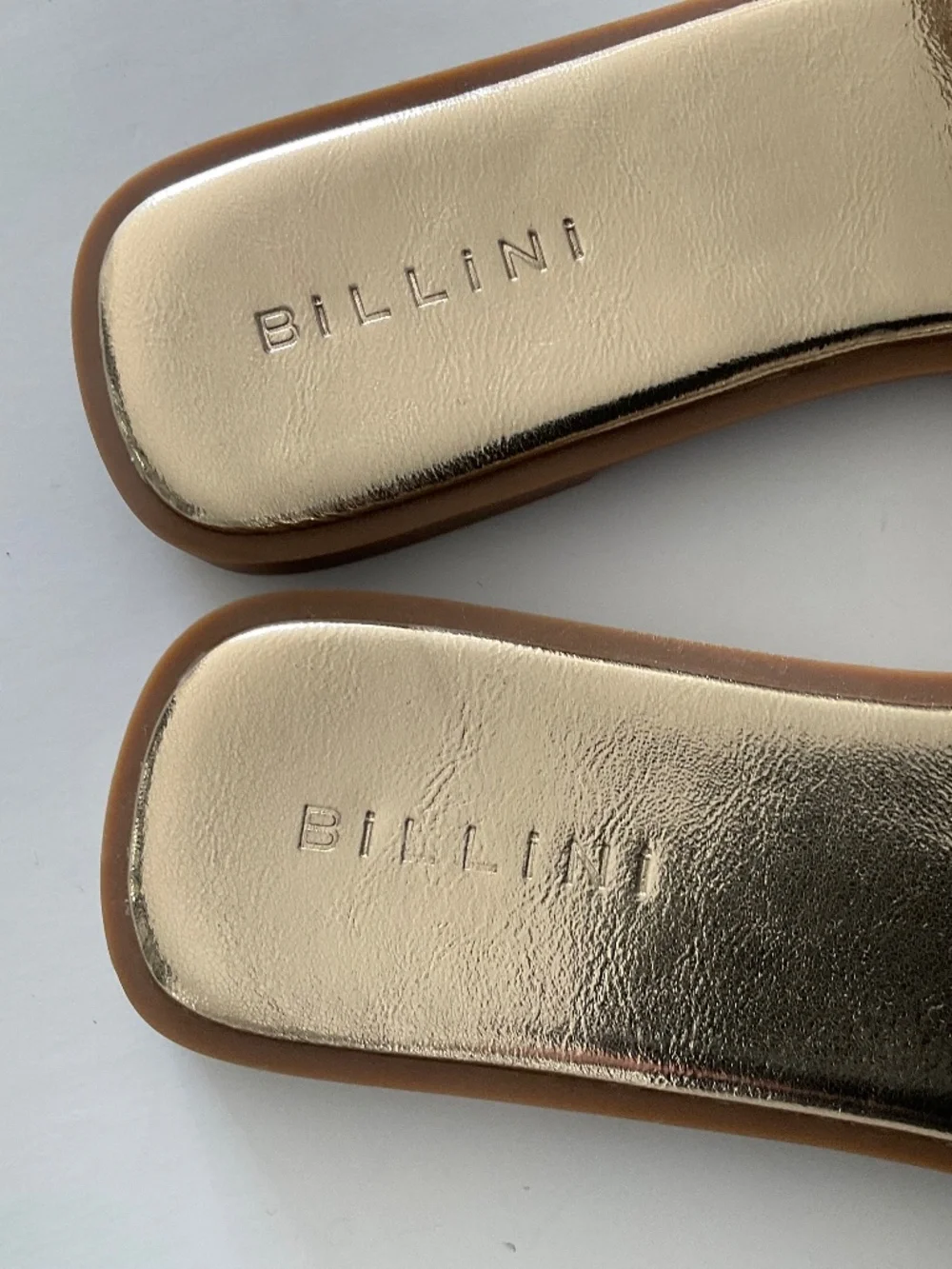 BILLINI Yashi Flat Slide Sandal in Gold Size 8 LIKE NEW